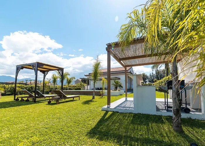 Brigida & Pool Vila *