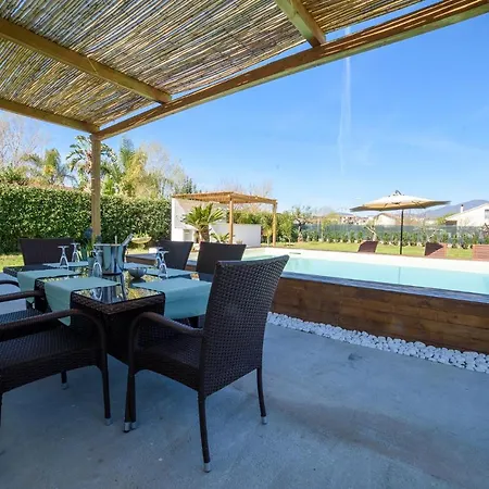 Brigida & Pool ヴィラ *