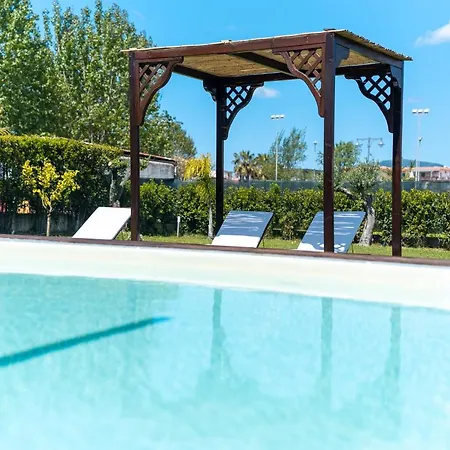 ヴィラ Brigida & Pool アシェーア