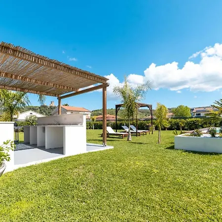 Brigida & Pool Villa